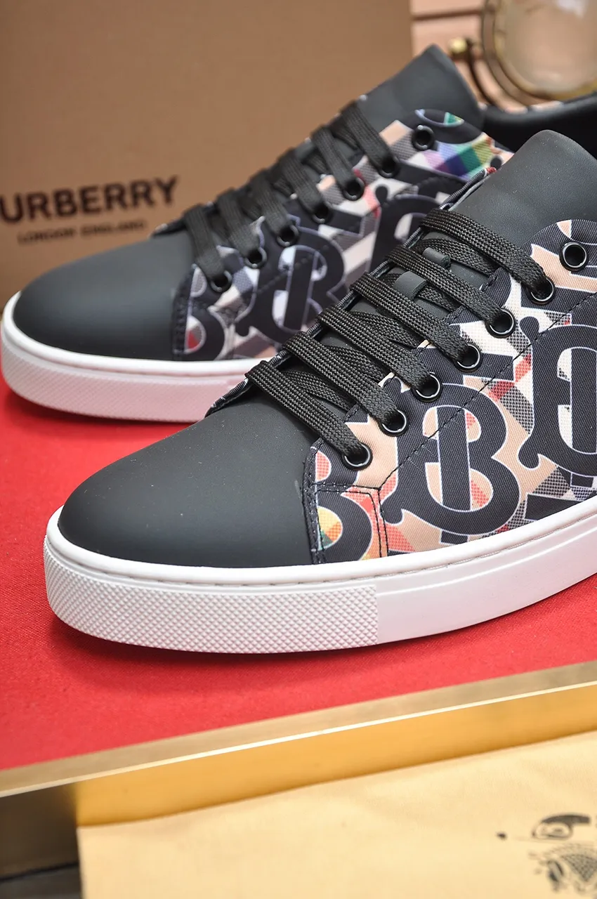 Men's shoes💰480💶[Burberry] (cowhide lining) classic low-top sneakers｜Imported cowhide with classic plaid fabric｜Cow leather lining｜Original outsole｜Fine workmanship and comfortable to wear Size: 38-44 (customized at 45)